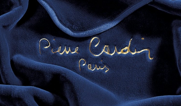 Mantas Pierre Cardin online